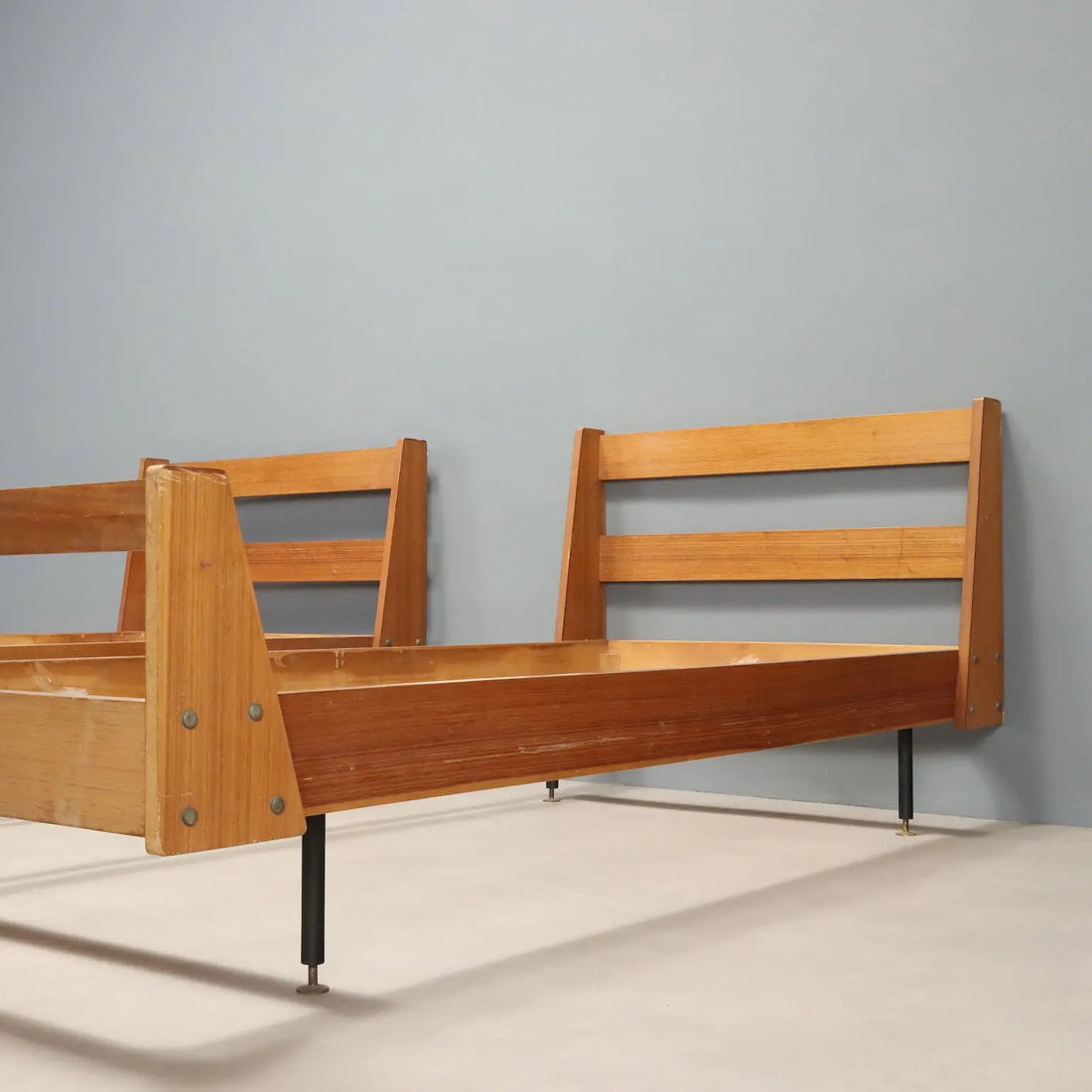 Vintage Beds Teak Enamelled Metal Design Italy 1960s