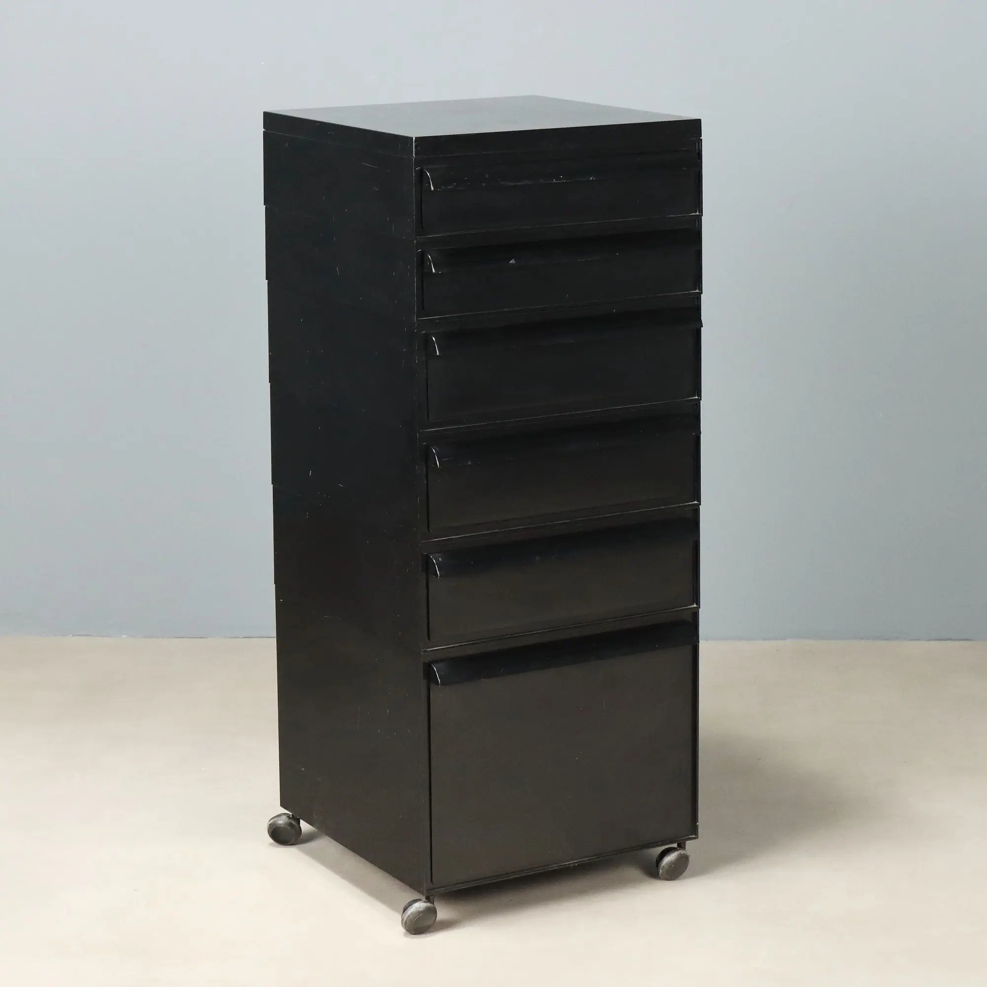 Vintage Dresser Kartell 4602 Design Simon Fussel Italy 1970s