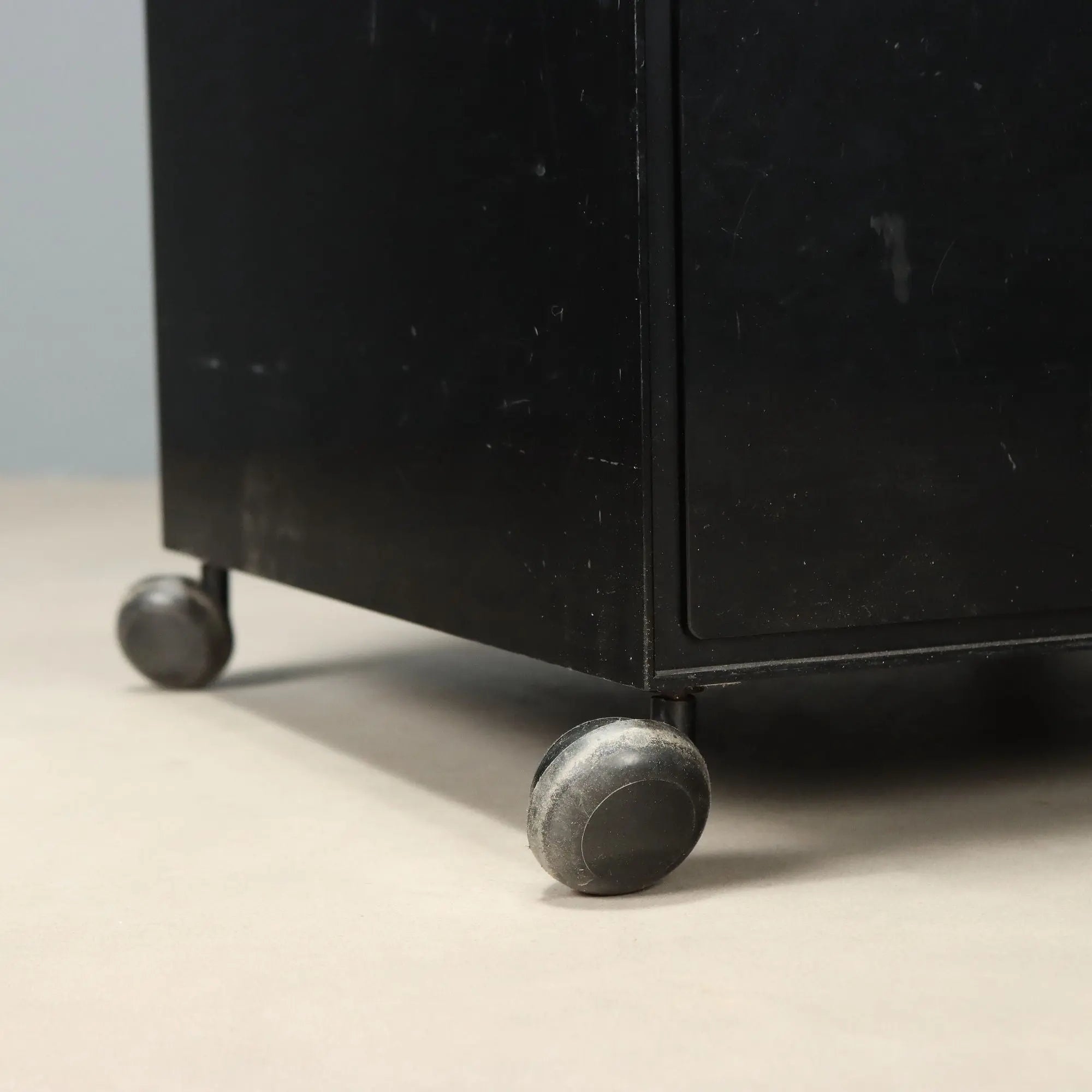 Vintage Dresser Kartell 4602 Design Simon Fussel Italy 1970s