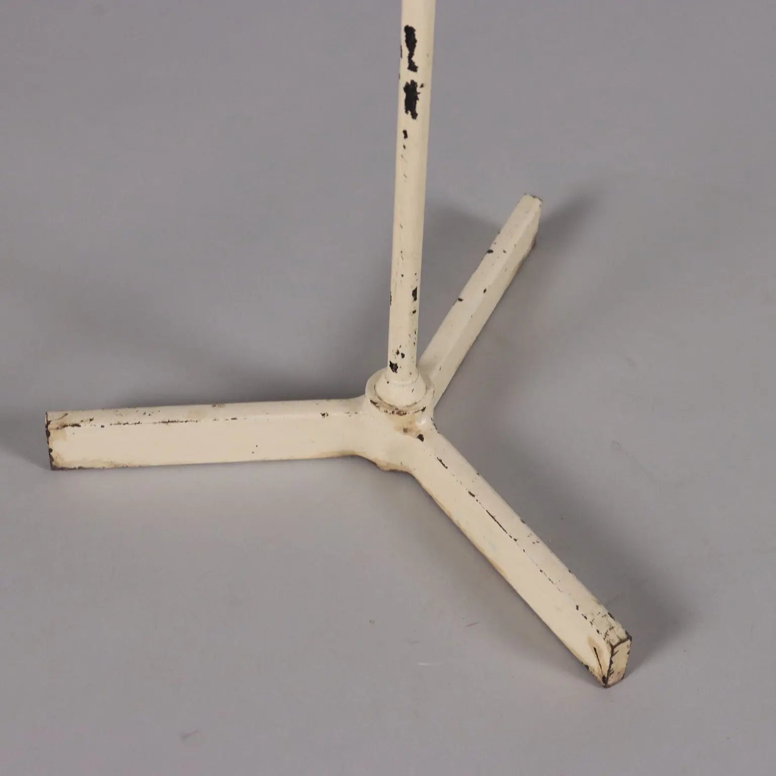 Vintage Ceiling Lamp from the 1960s Aluminium Enameled Metal | Modernism | Lighting