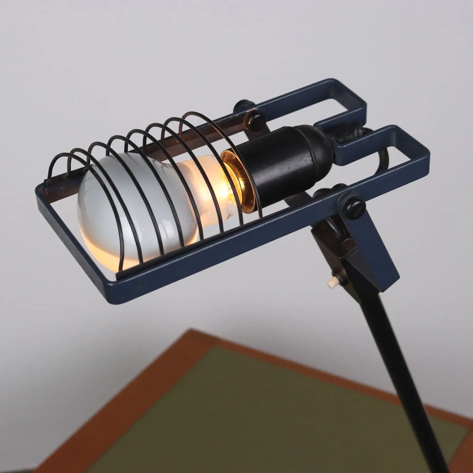 Artemide Sintesi Morsetto Lamp Vintage Design E. Gismondi 1970s | Modernism | Lighting