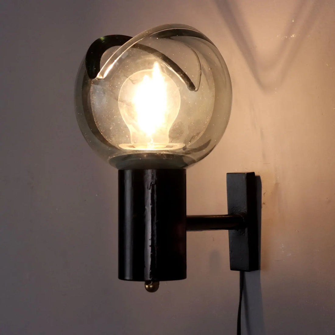 Vintage Wall Lamp Glass Aluminium Italy 1960s | Modernism | Lighting