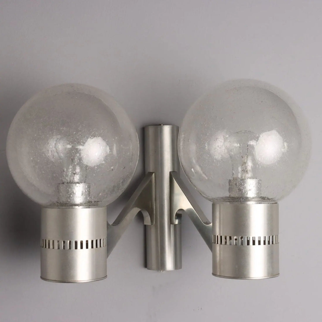 Vintage Wall Lamp Aluminium Glass Design Made in Italy 1960s | Modernism | Lighting