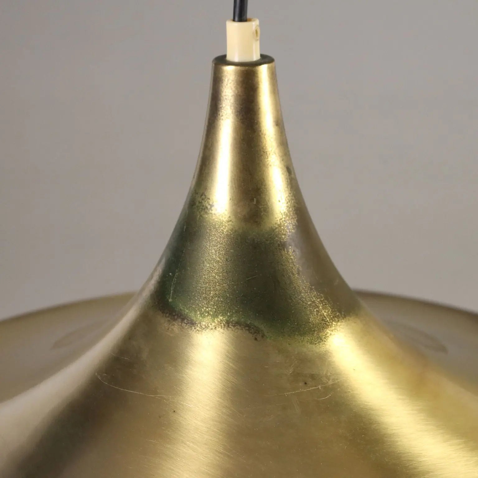 Vintage Lamp Brass-Plated Aluminium Design Italian Manufacture 1960s | Modernism | Lighting