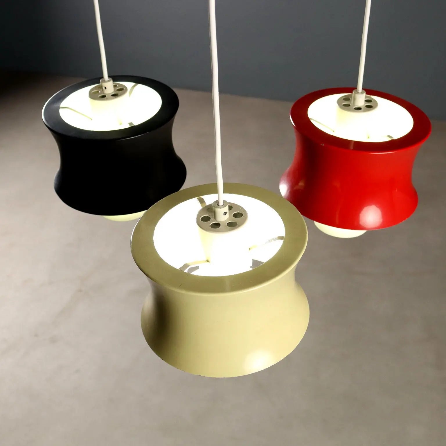Vintage Lamp Lacquered Metal 3 Lights Design Italy 1960s | Modernism | Lighting