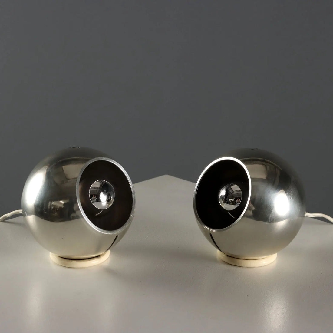 Table Lamp No. 591 by Gino Sarfatti