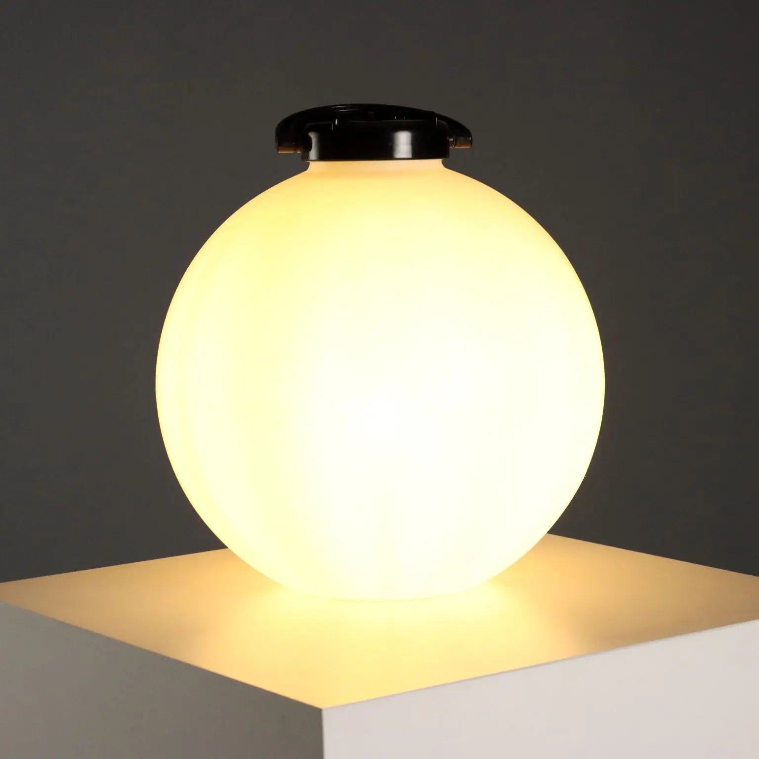 Tama' Lamp by Isao Hosoe for Valenti Luce
