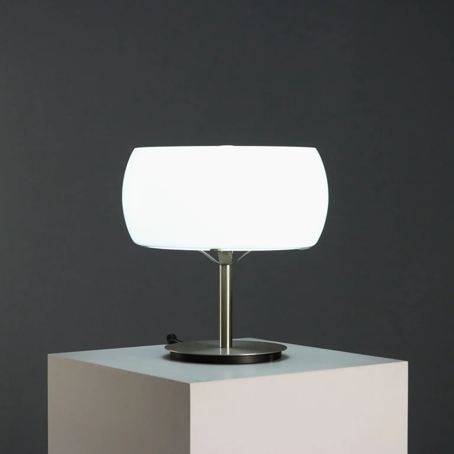 Artemide Erse Lamp Vintage Design Vico Magistretti 1970s