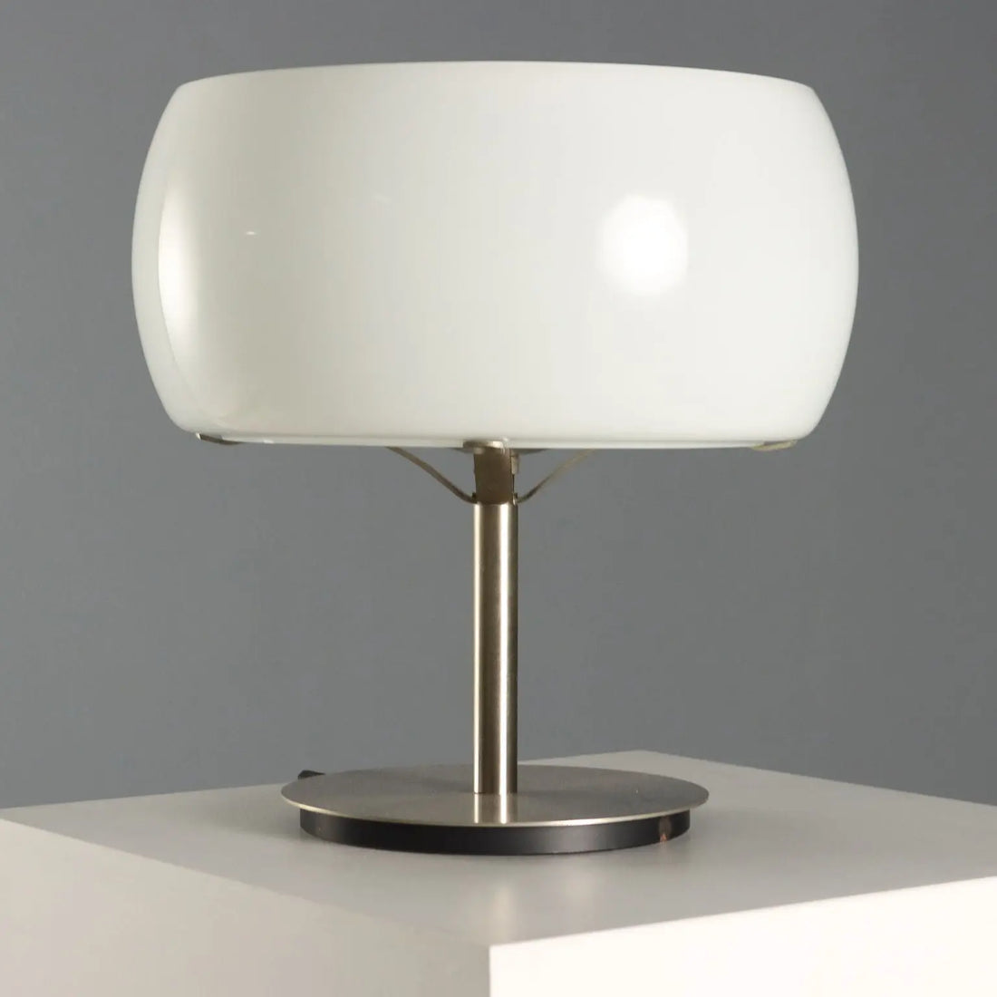 Artemide Erse Lamp Vintage Design Vico Magistretti 1970s
