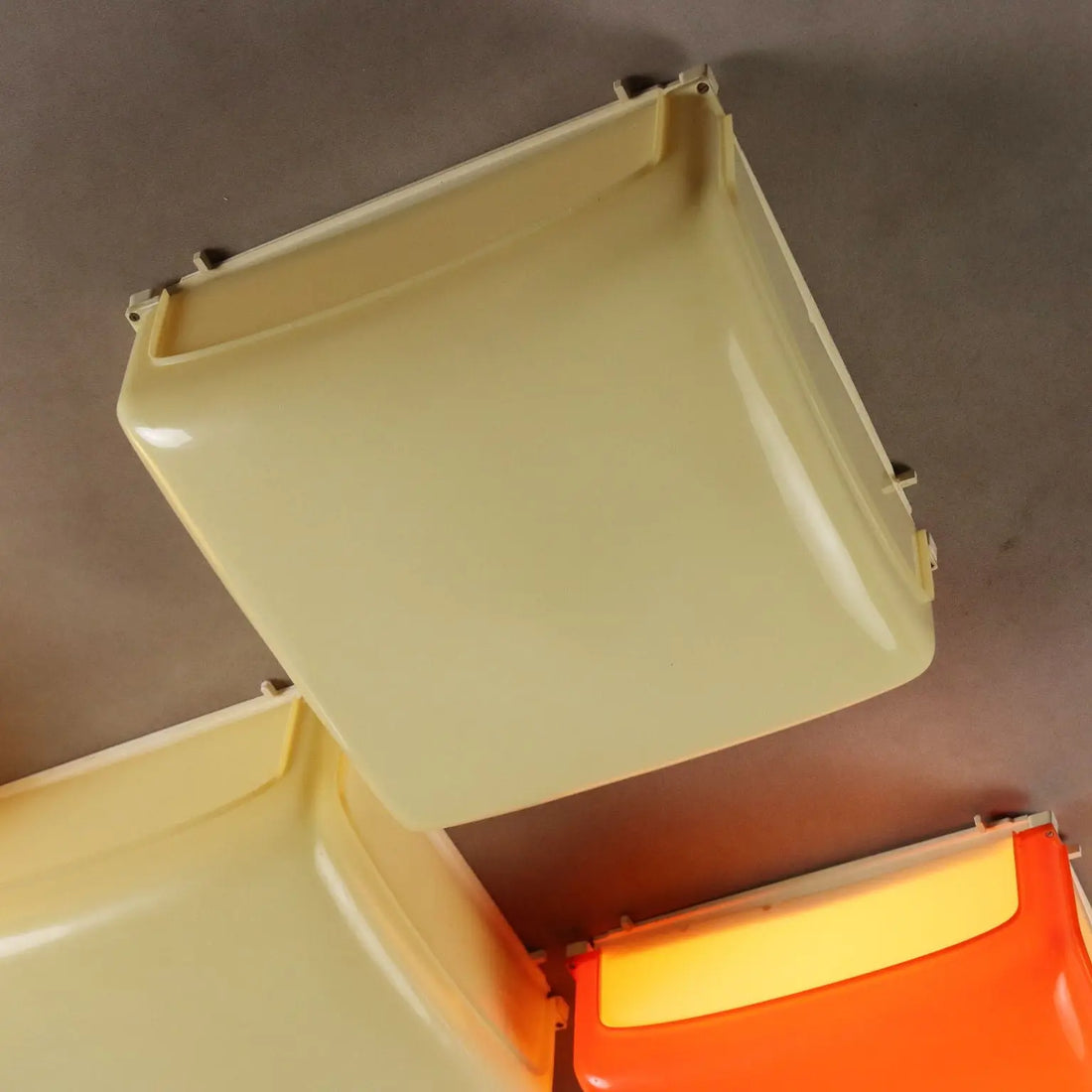 Artemide Cnosso Lamp Coloured Plastic Design Italy 1960s-70s