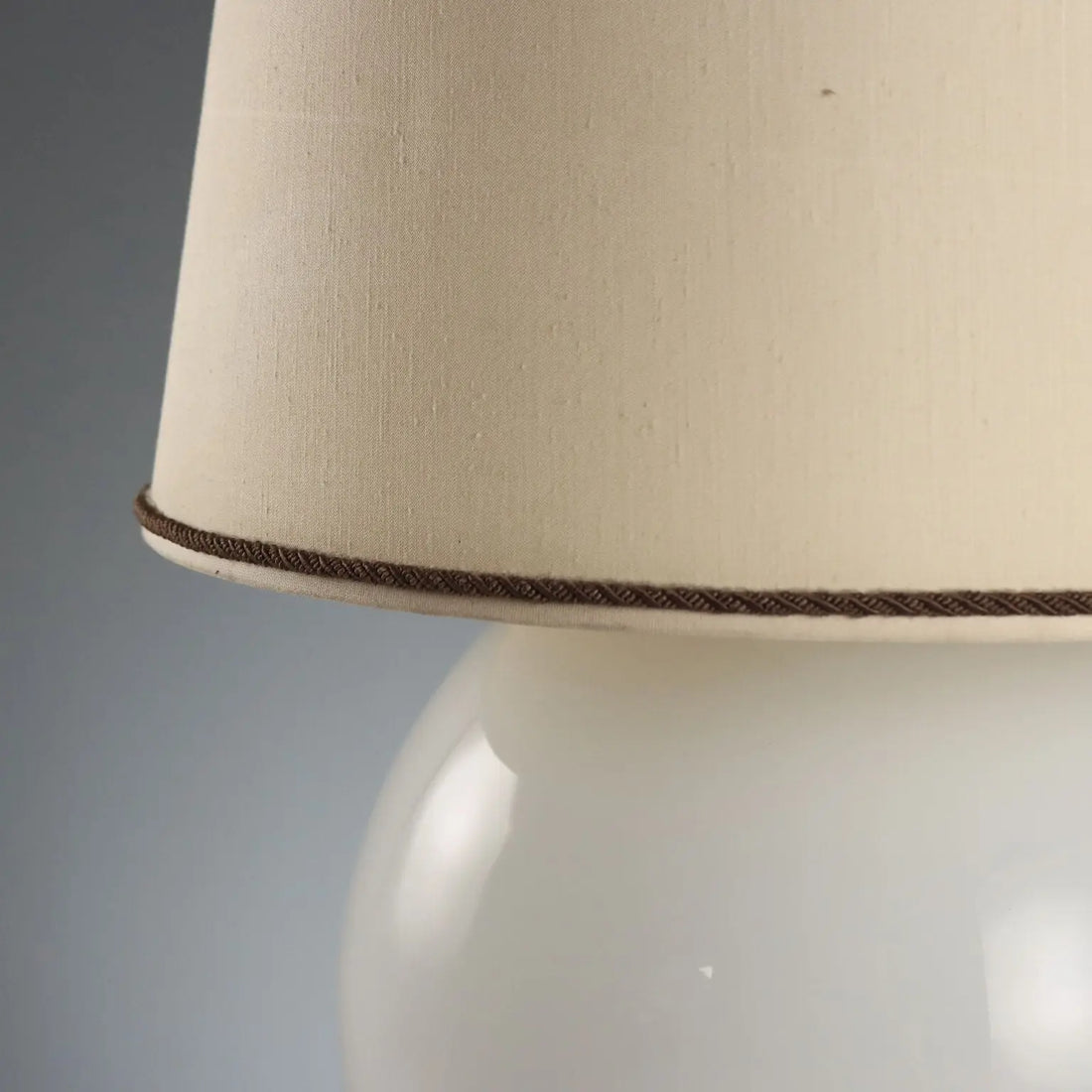 1970s White Glass and Aluminum Table Lamp