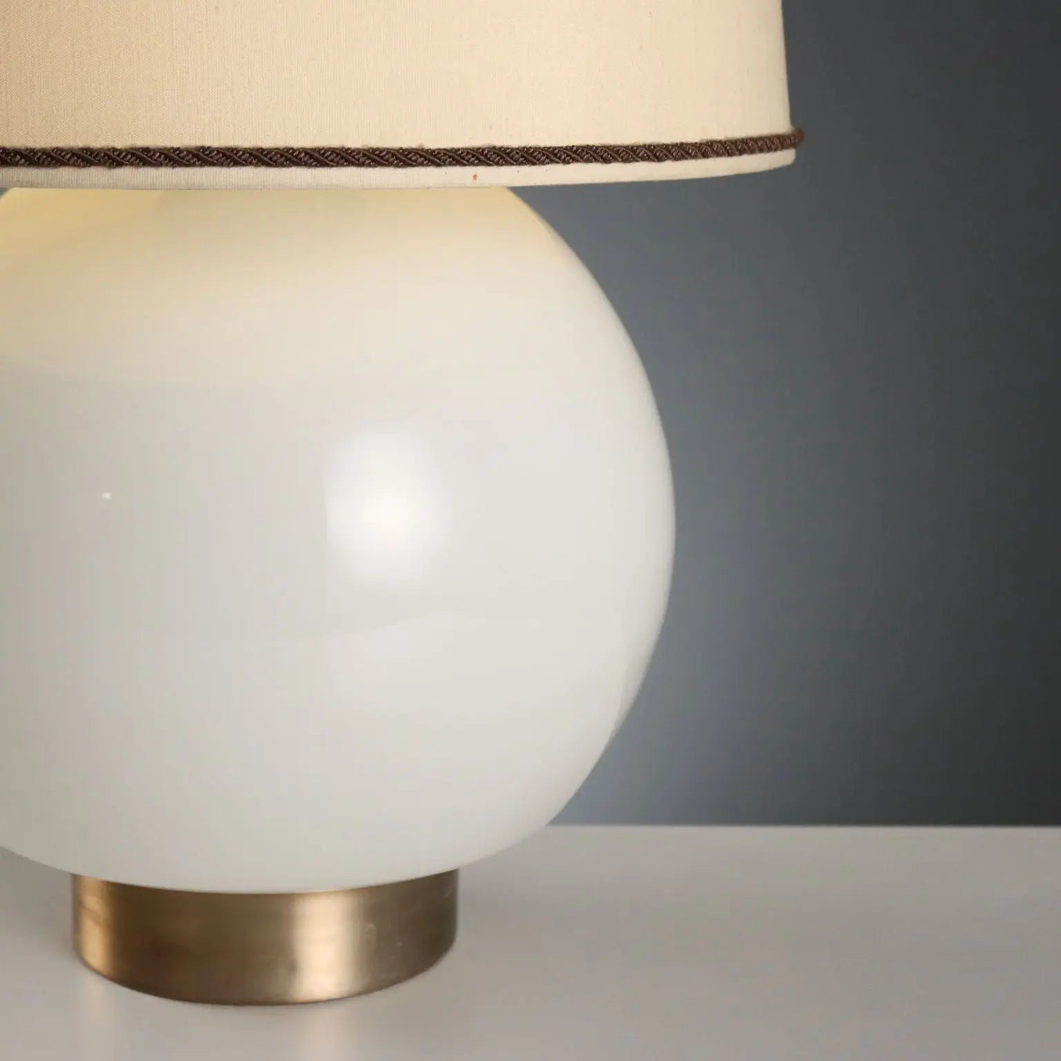 1970s White Glass and Aluminum Table Lamp