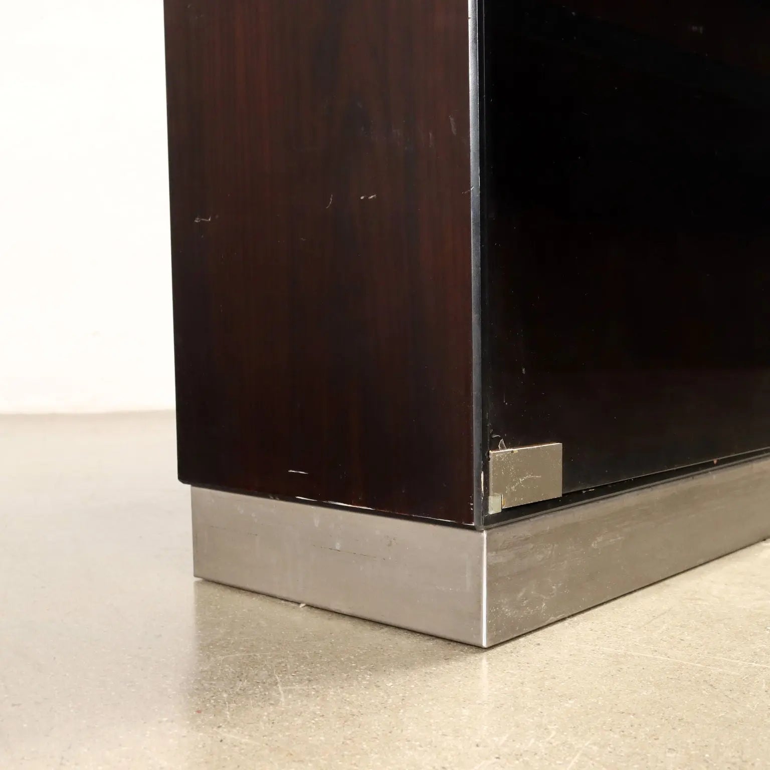Vintage Showcase from the 1970s Exotic Wood Veneered Smoked Glass | Modernism | Bookcases