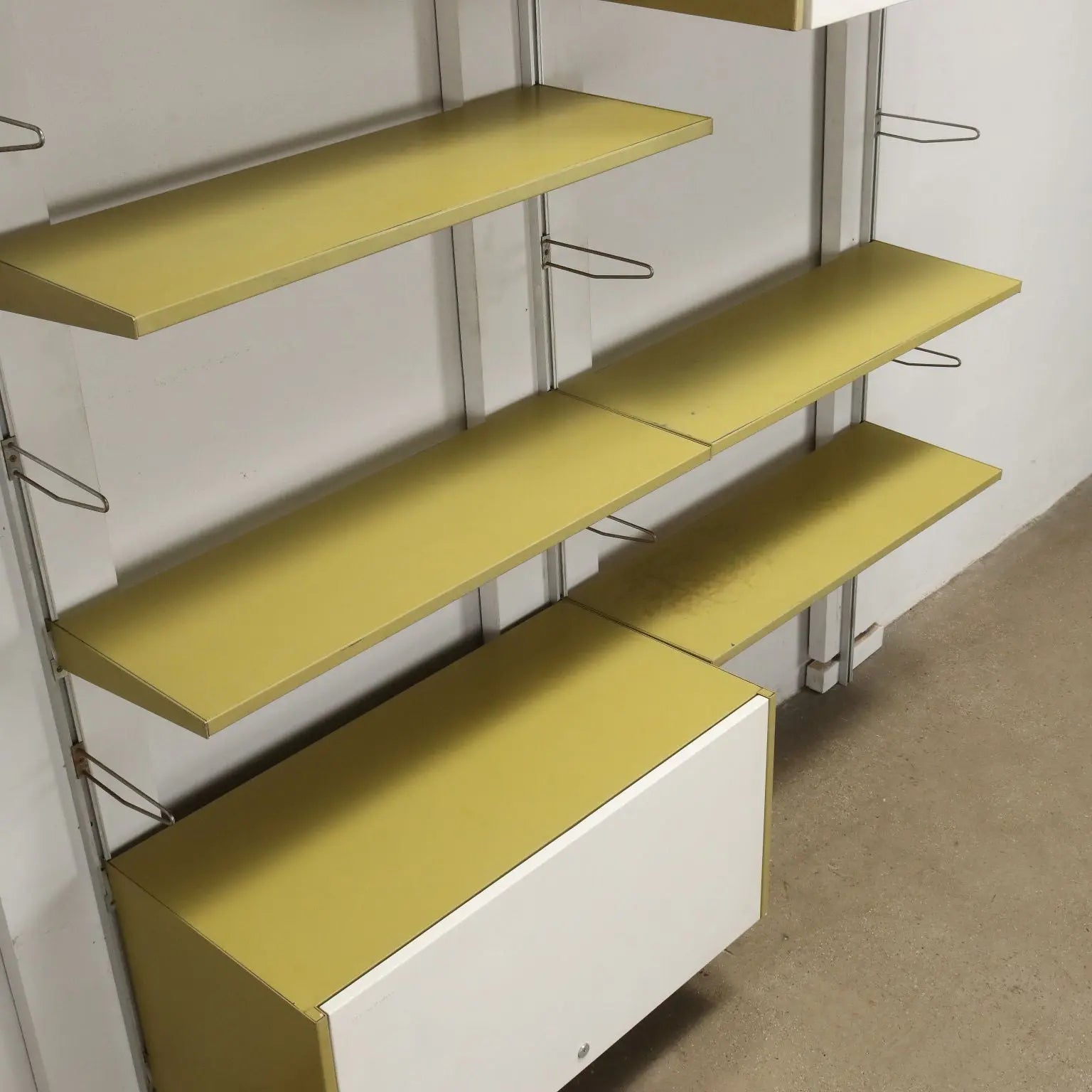 Vintage 1960s Bookcase ICF De Padova CSS Design G. Nelson | Modernism | Bookcases