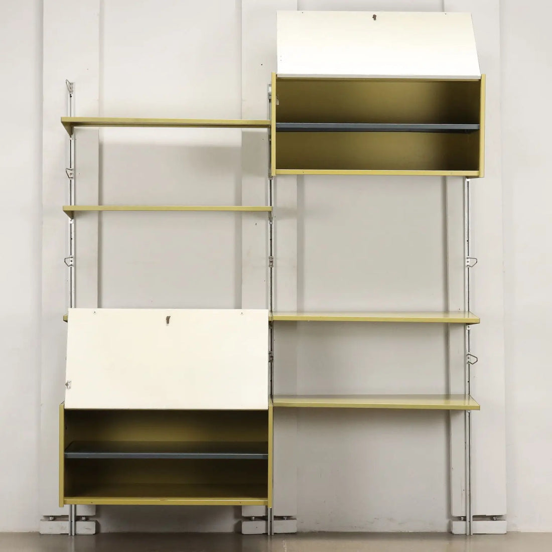 Vintage 1960s Bookcase ICF De Padova CSS Design G. Nelson | Modernism | Bookcases