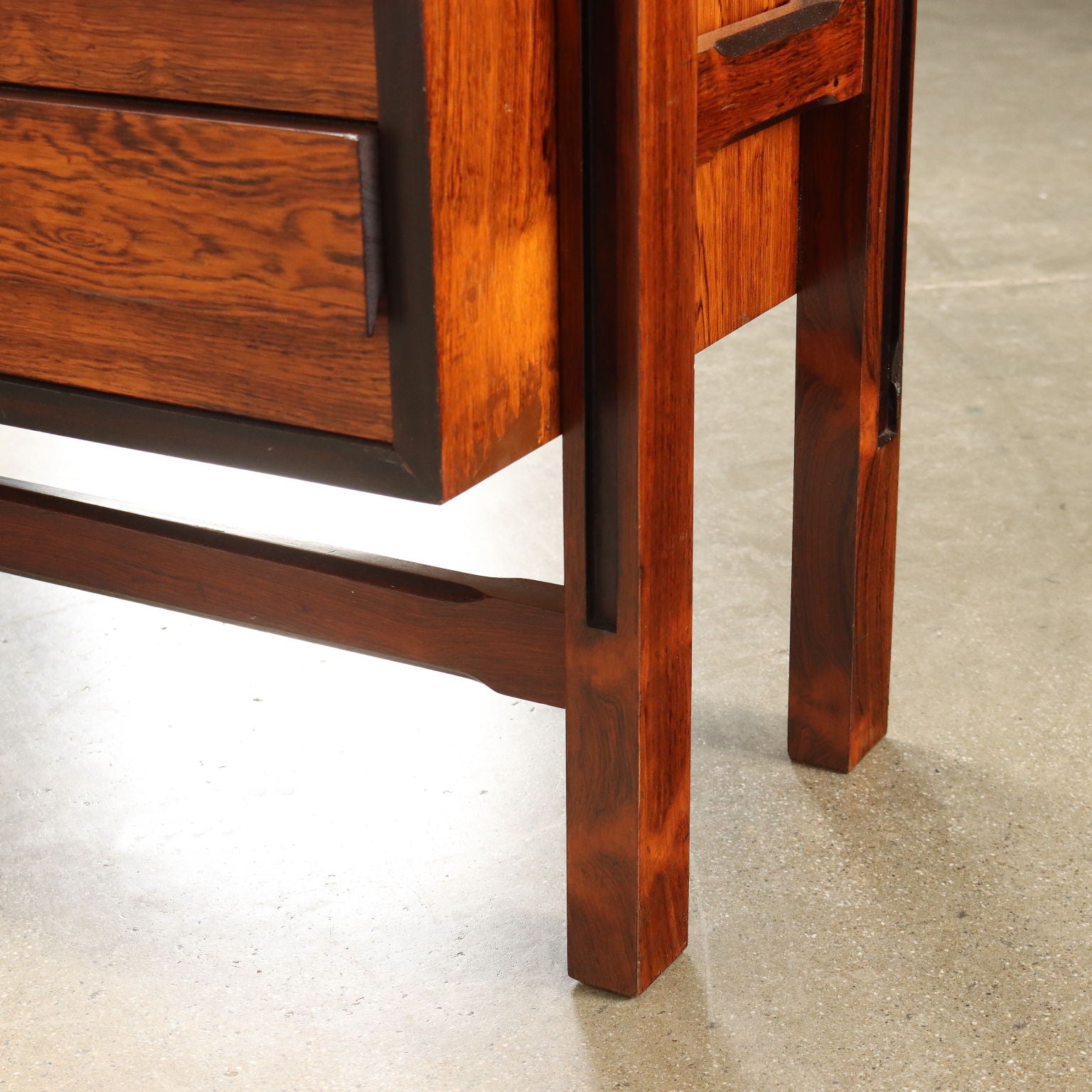  | Modernism  Bookcases