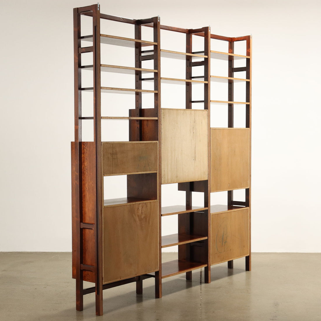  | Modernism  Bookcases