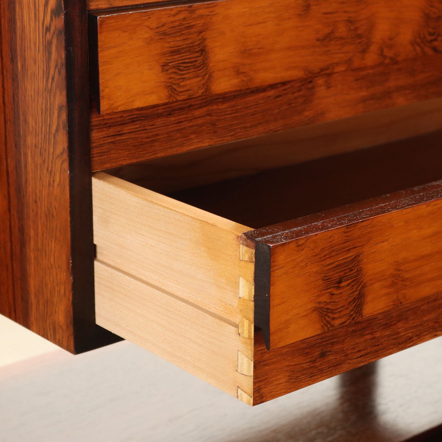  | Modernism  Bookcases