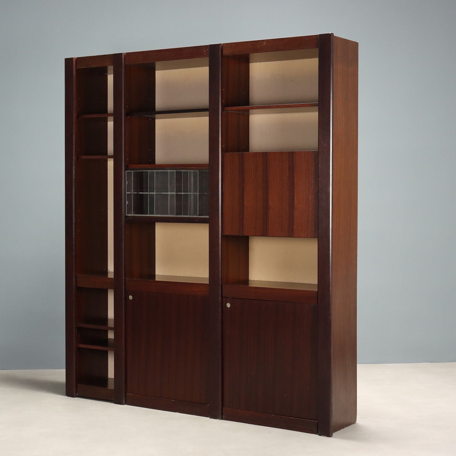  | Modernism  Bookcases