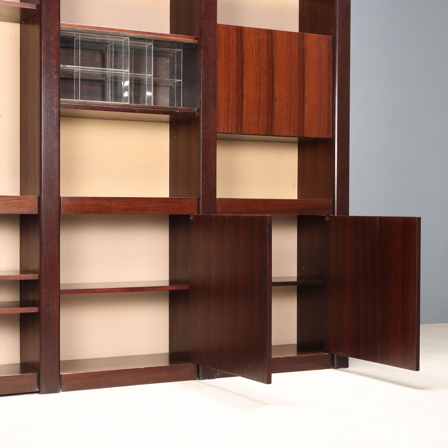  | Modernism  Bookcases