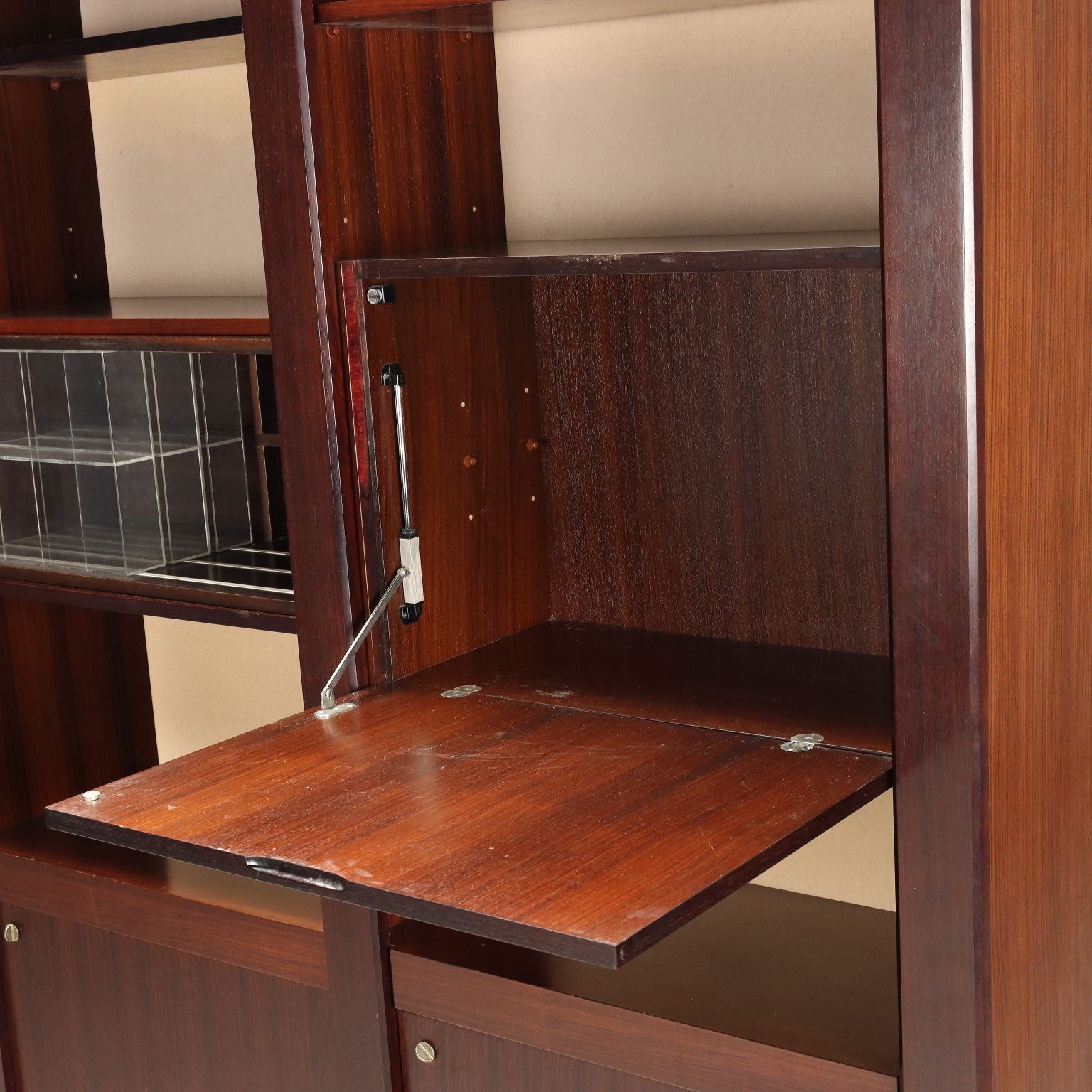  | Modernism  Bookcases