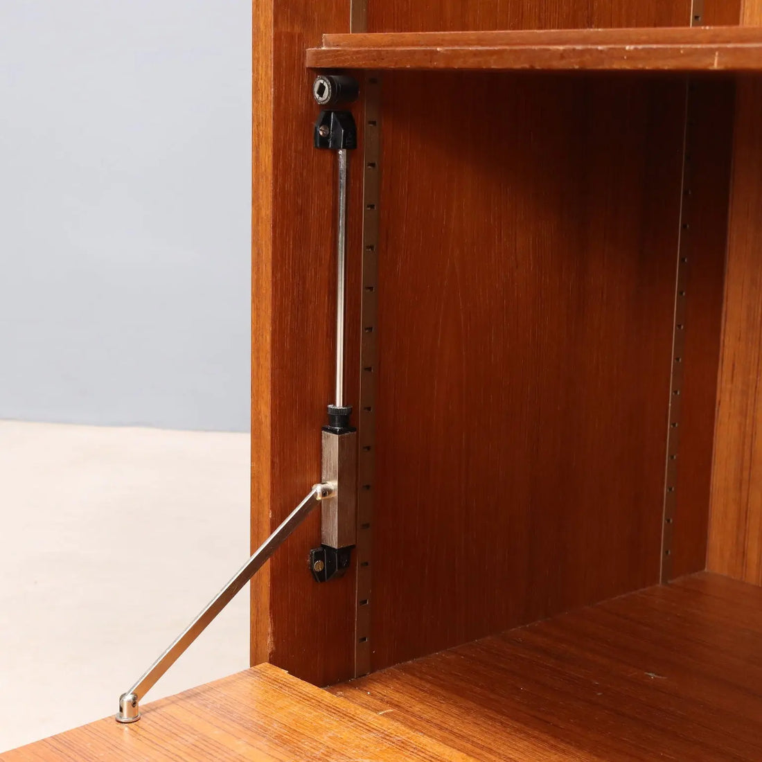 Vintage Bookcase Zingg-Lamprecht Zurich Teak Veneer Design 1960s