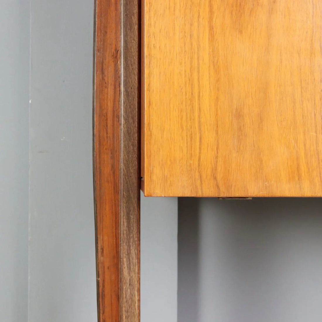 Vintage 1950s-60s Bookcase with Bar Compartment