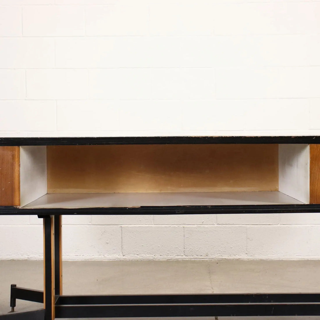 Vintage Shop Counter Laminate Italy 1960s | Modernism  Furnitures