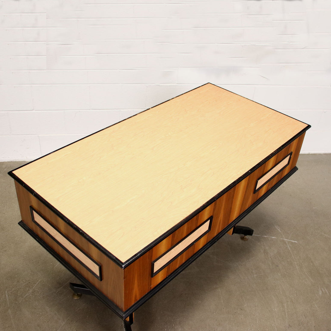 Vintage Shop Counter in Laminate Italy 1960s | Modernism  Furnitures