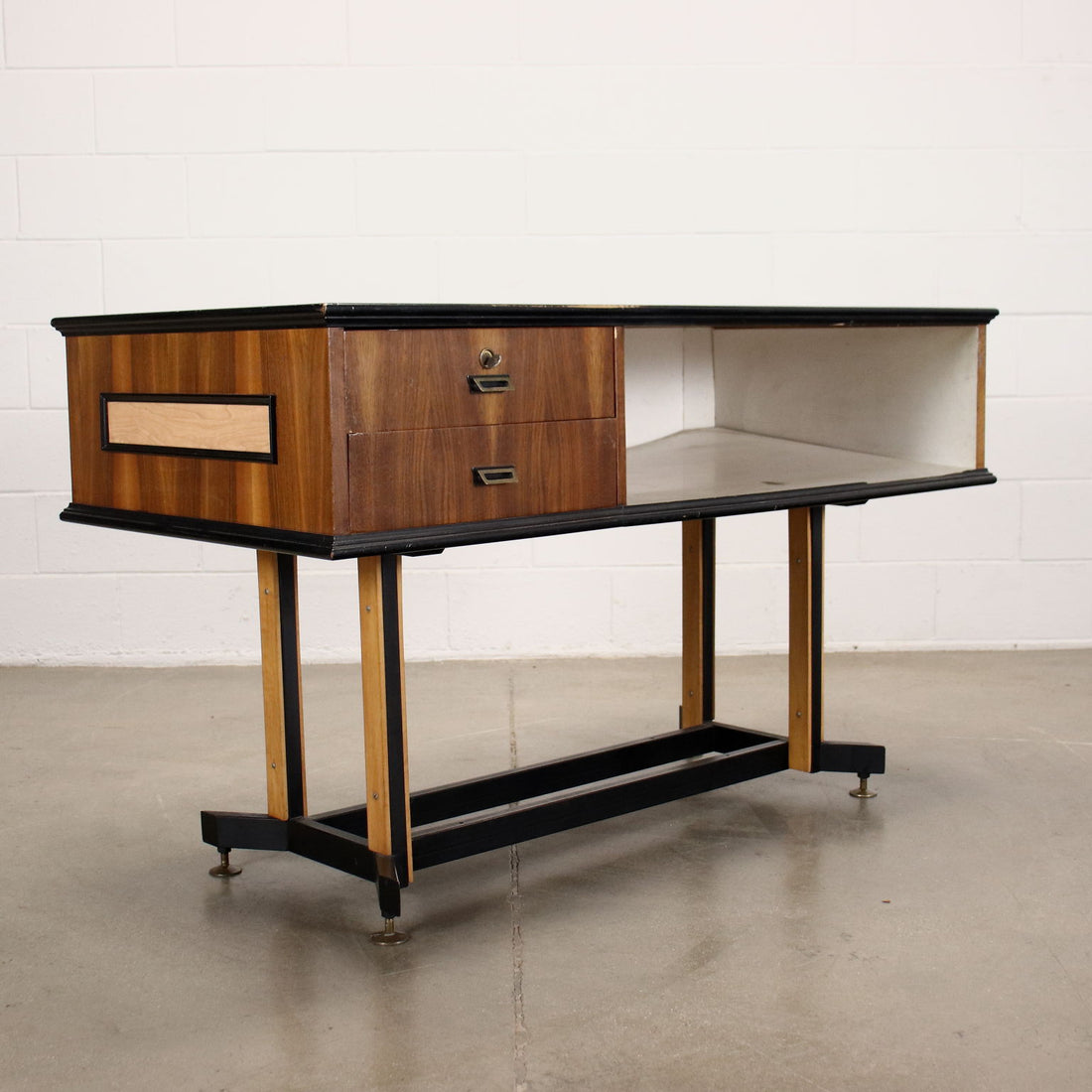 Vintage Shop Counter in Laminate Italy 1960s | Modernism  Furnitures