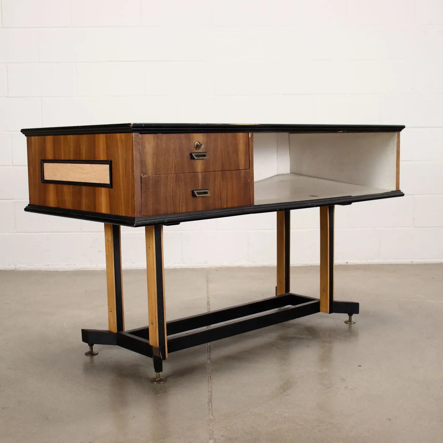 Vintage Shop Counter in Laminate Italy 1960s | Modernism | Furnitures