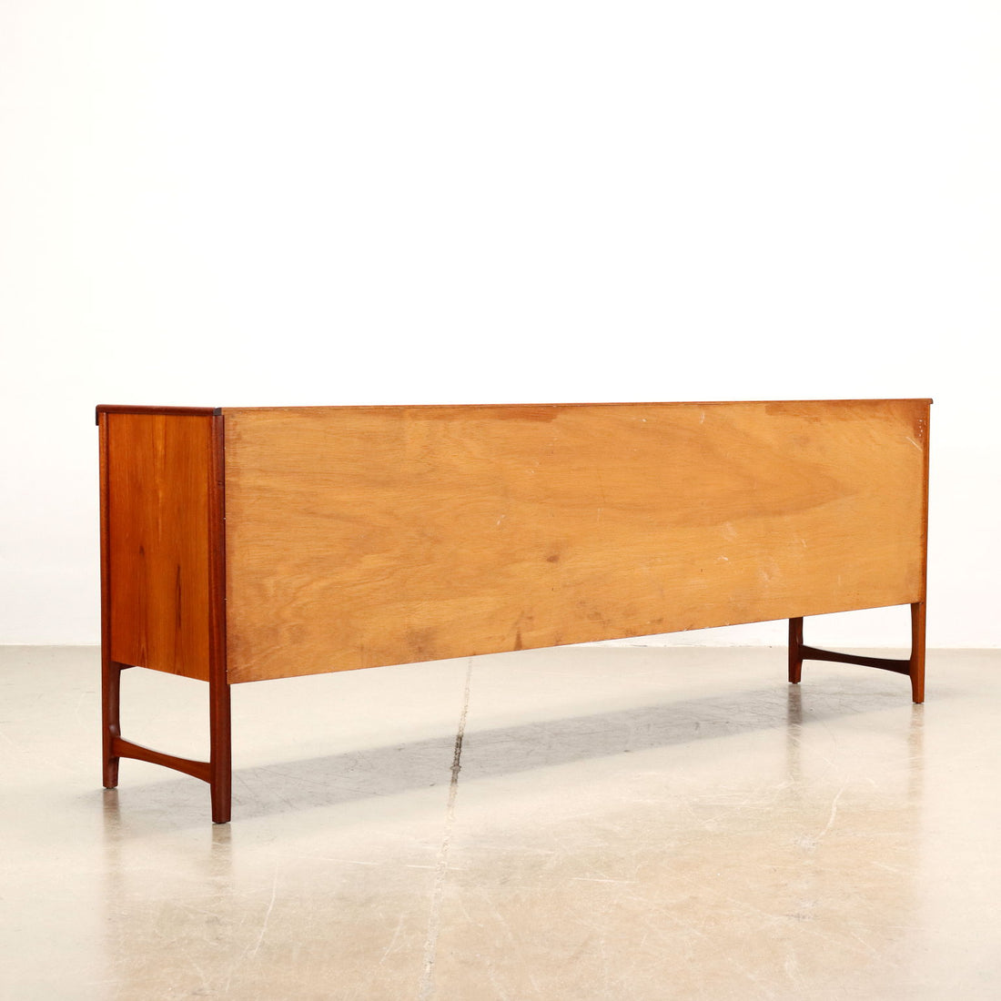  | Modernism  Furnitures