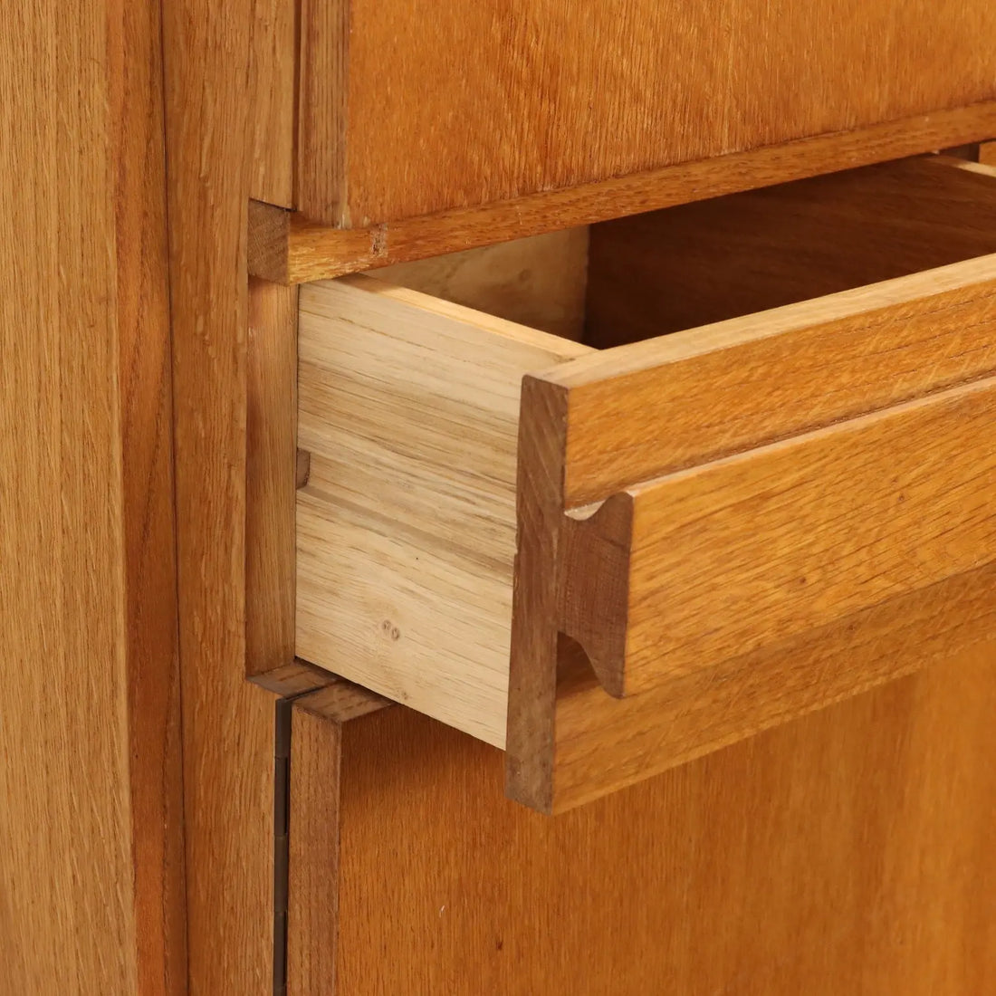 Vintage Cabinet Oak Veneered Wood Design Italy 1950s | Modernism | Furnitures