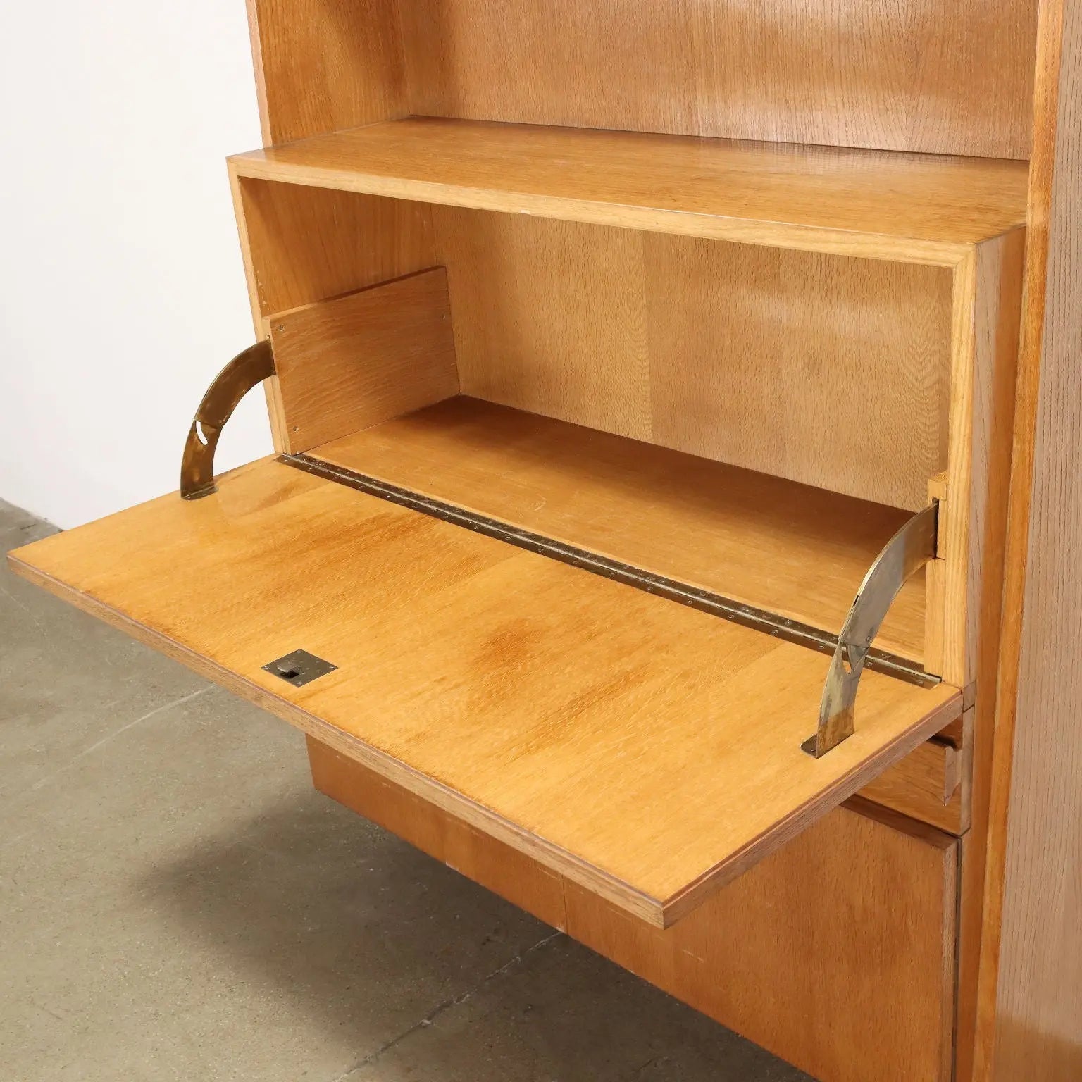 Vintage Cabinet Oak Veneered Wood Design Italy 1950s | Modernism | Furnitures