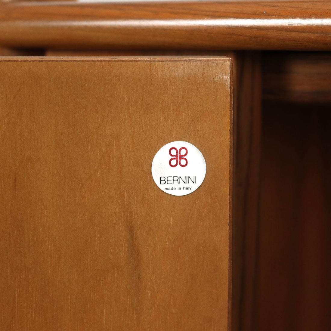  | Modernism  Furnitures