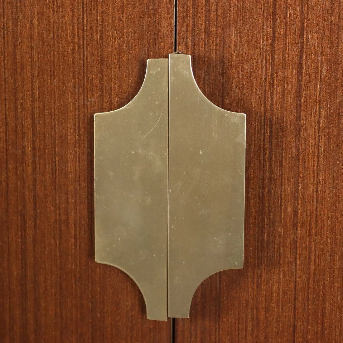 Vintage Cabinet from the 1960s Aluminium Exotic Wood Veneer | Modernism | Furnitures