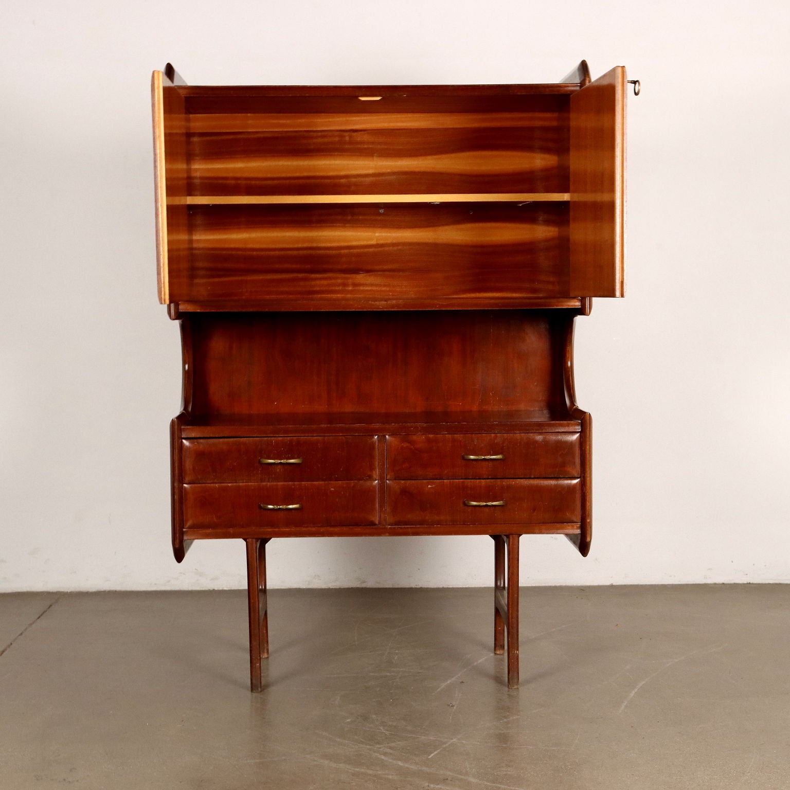  | Modernism  Furnitures