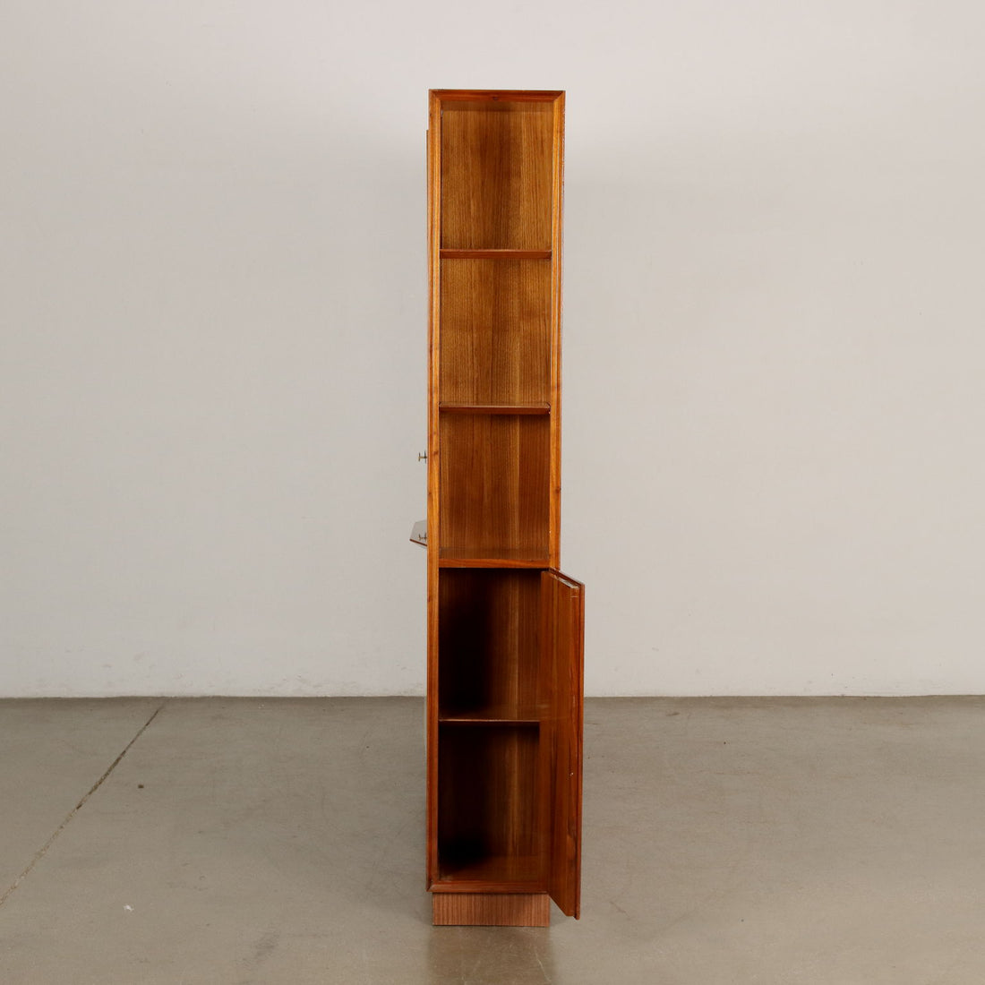  | Modernism  Furnitures