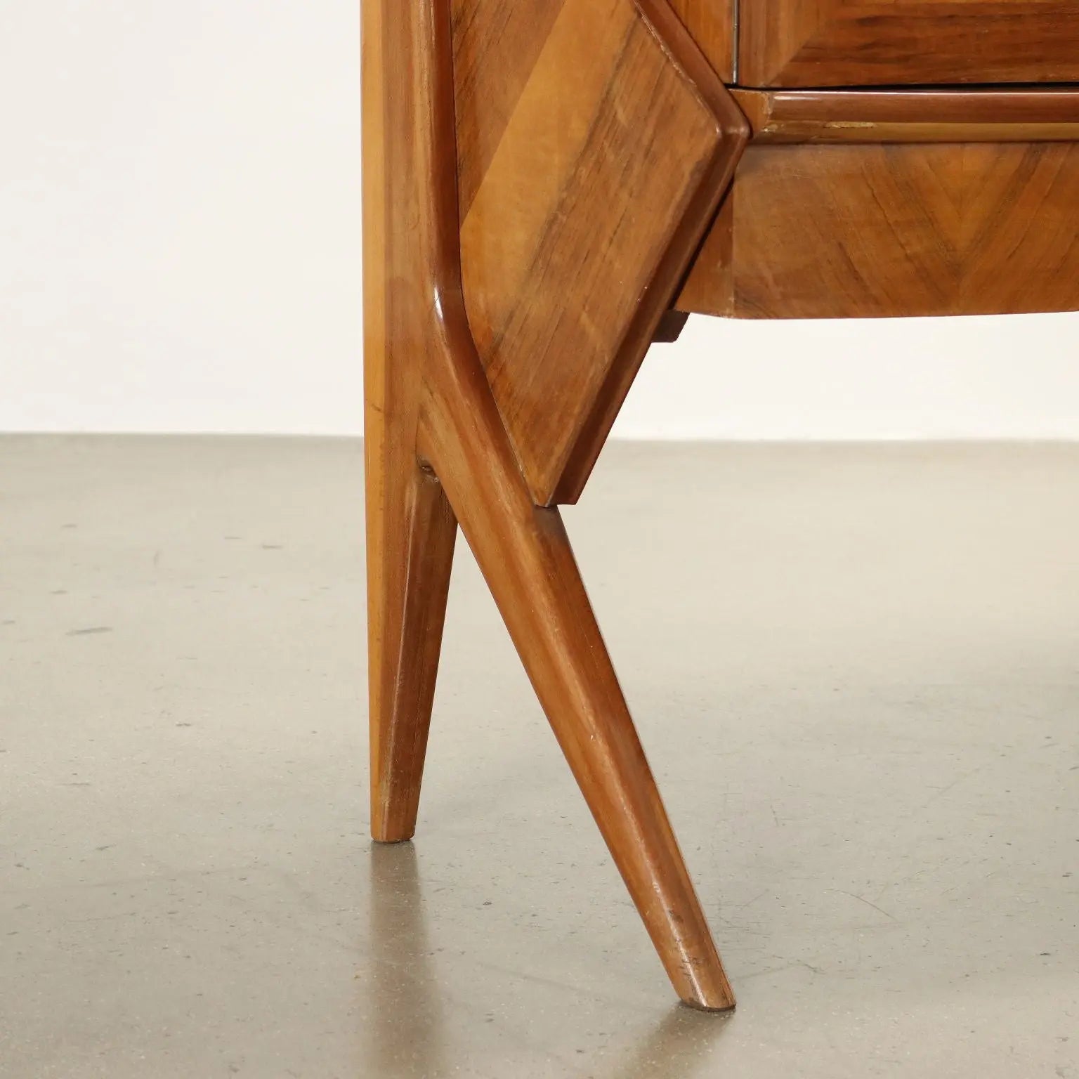 Vintage Cupboard Walnut Veneer Glas Italy 1950s-1960s | Modernism | Furnitures