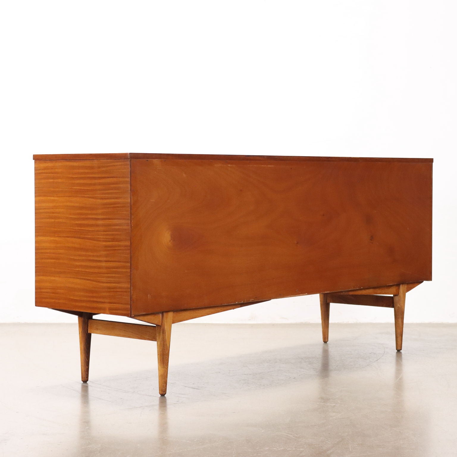  | Modernism  Furnitures