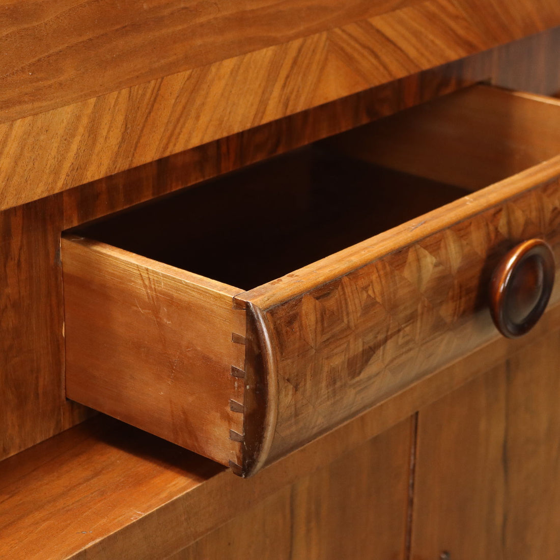  | Modernism  Furnitures