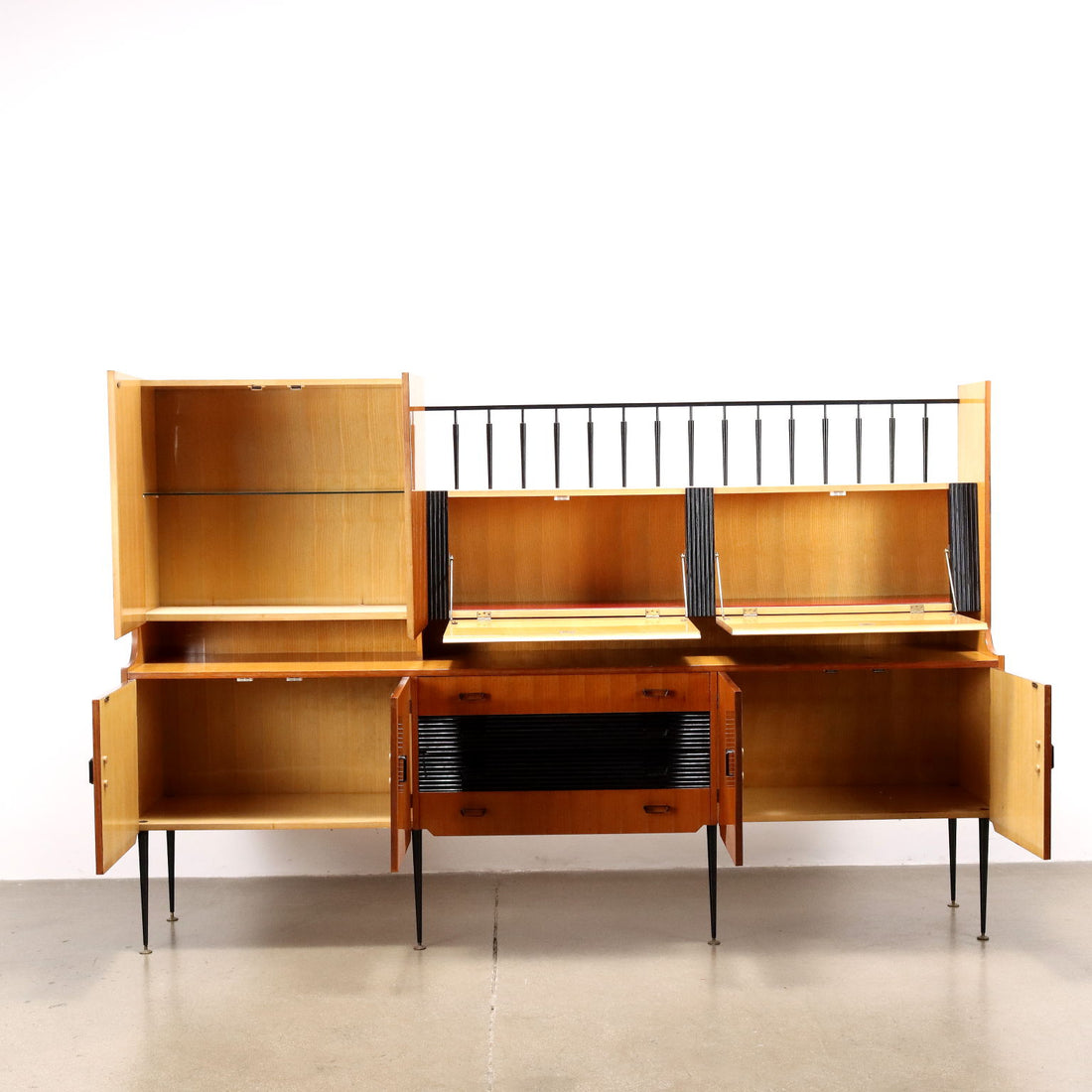  | Modernism  Furnitures