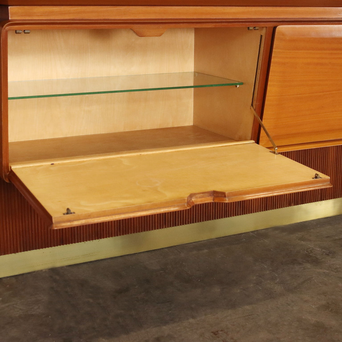  | Modernism  Furnitures