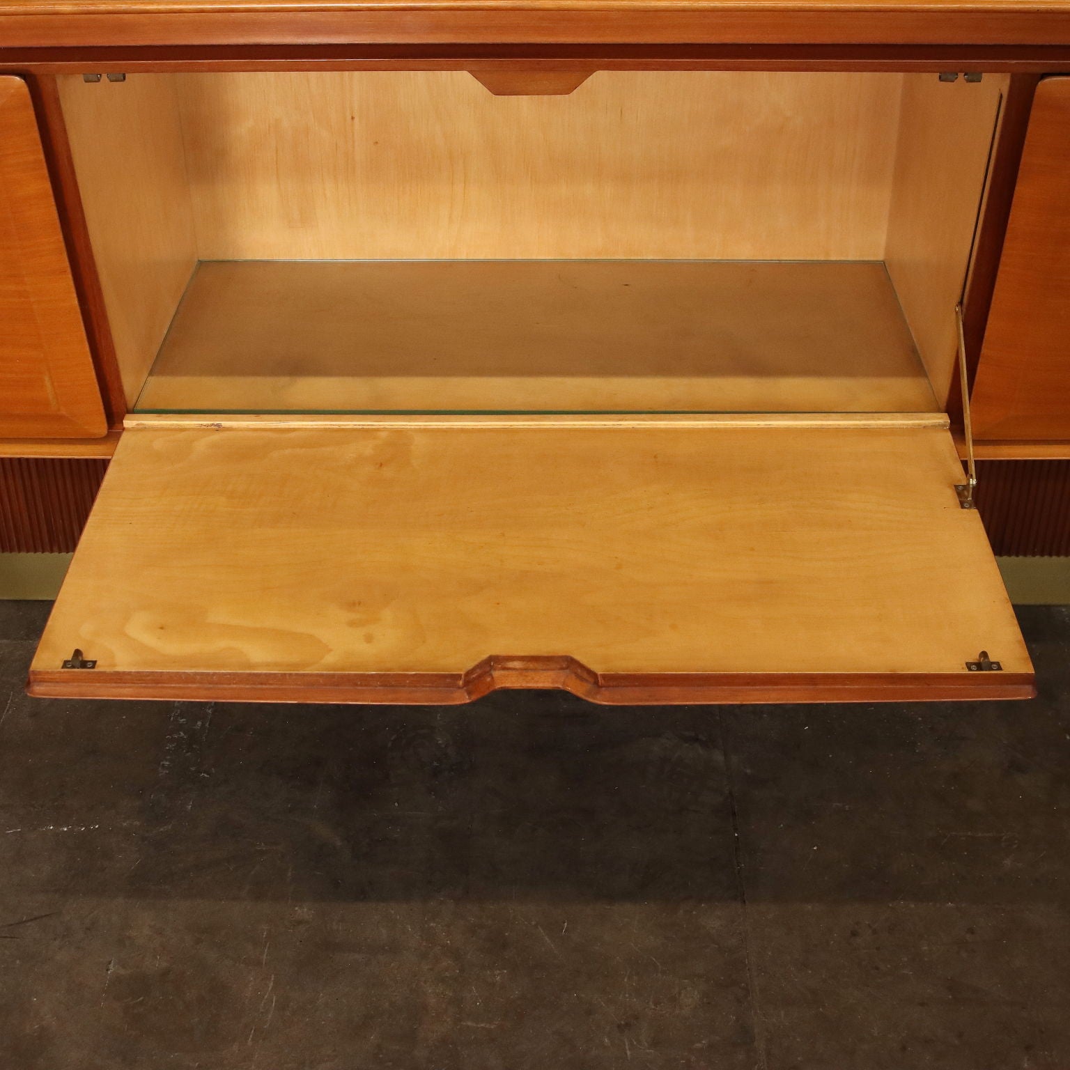  | Modernism  Furnitures