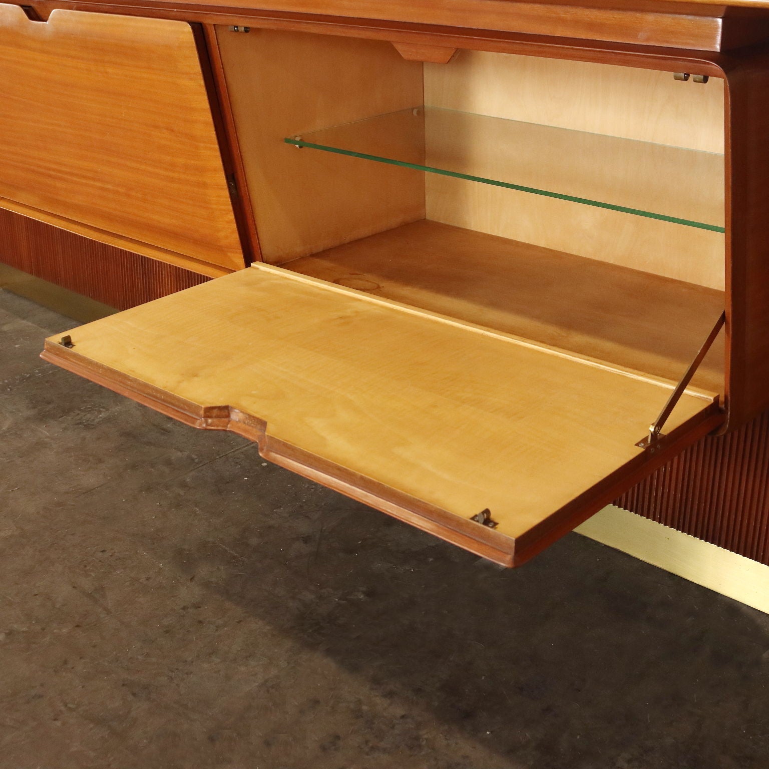  | Modernism  Furnitures