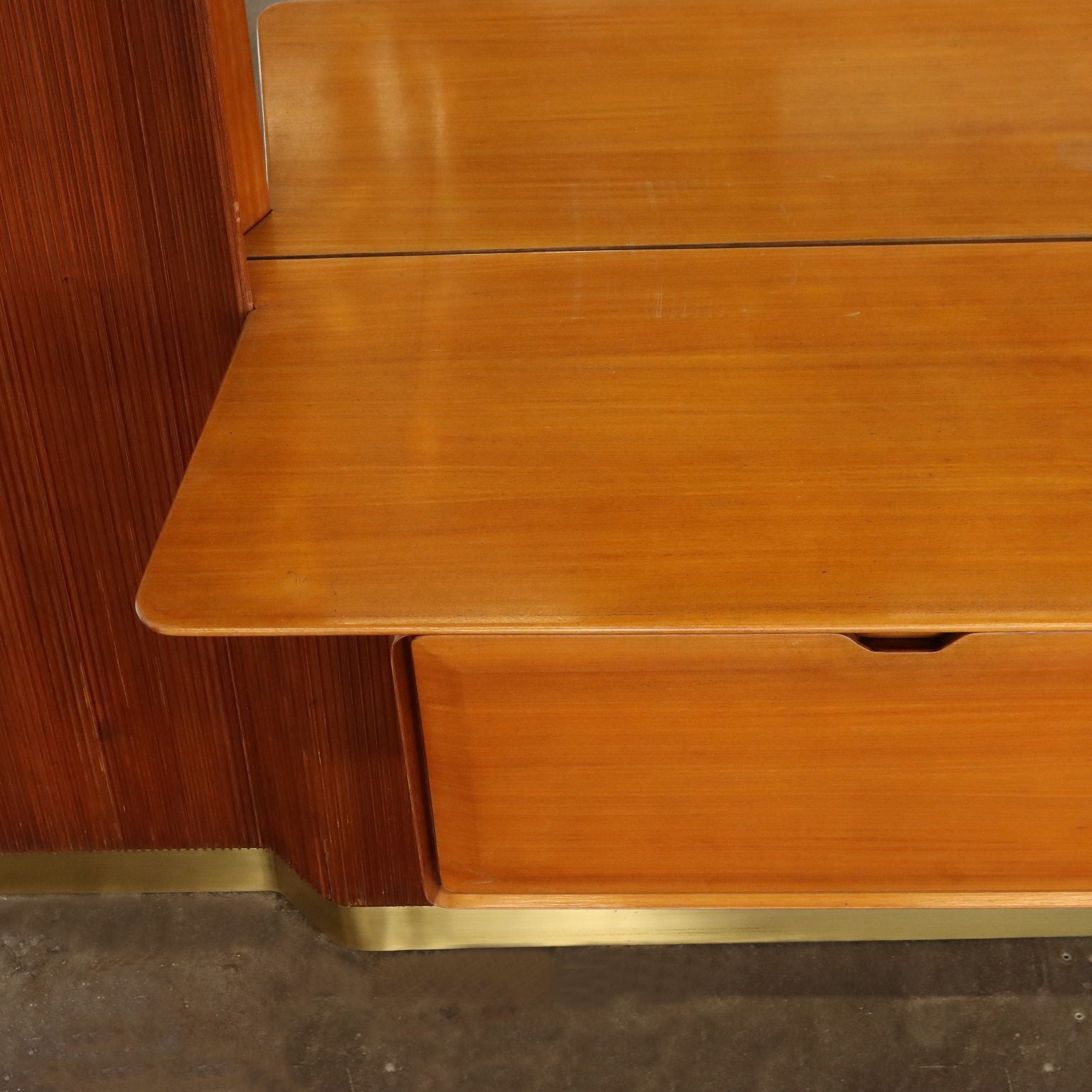  | Modernism  Furnitures