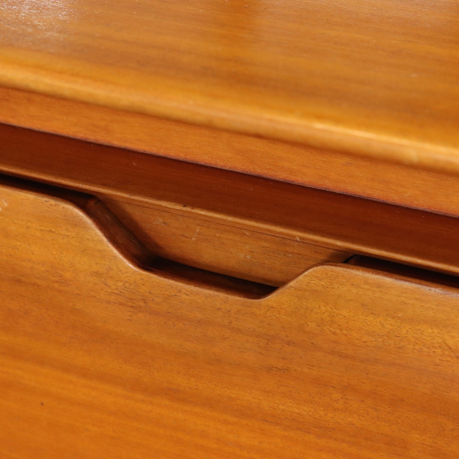  | Modernism  Furnitures