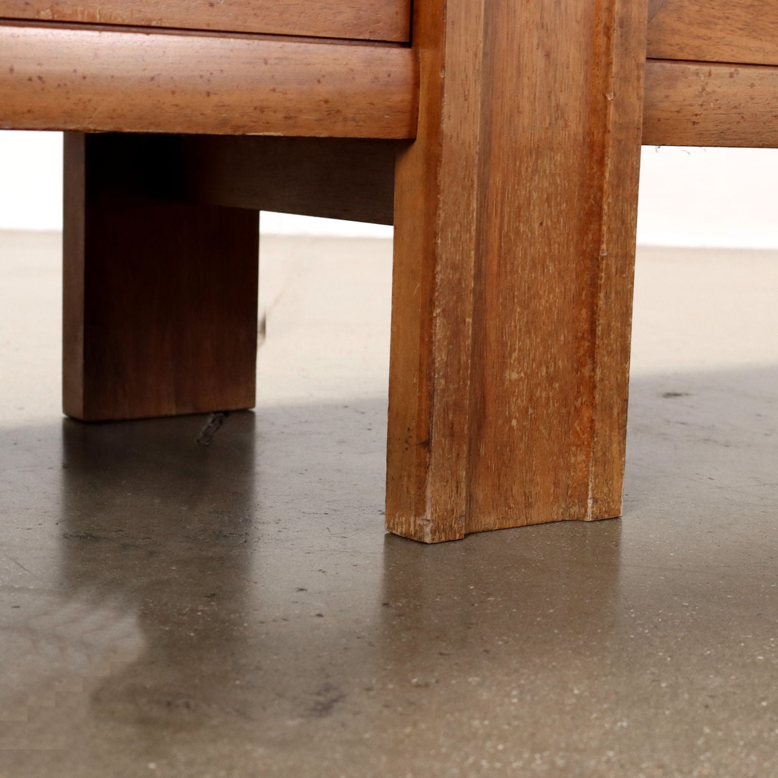  | Modernism  Furnitures