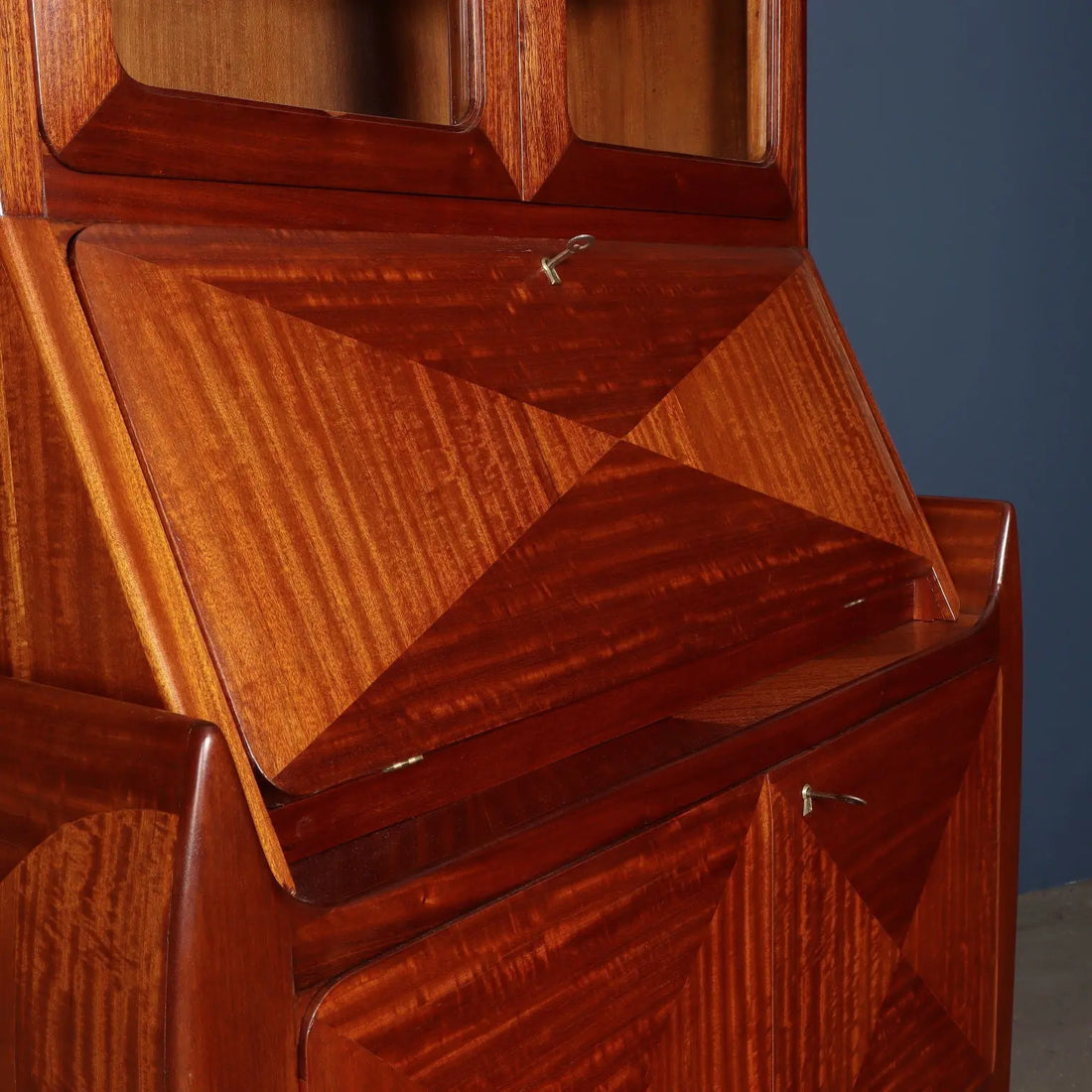 Vintage Trumeau Mahogany Wood Veneer Italy 1950s | Modernism  Furnitures
