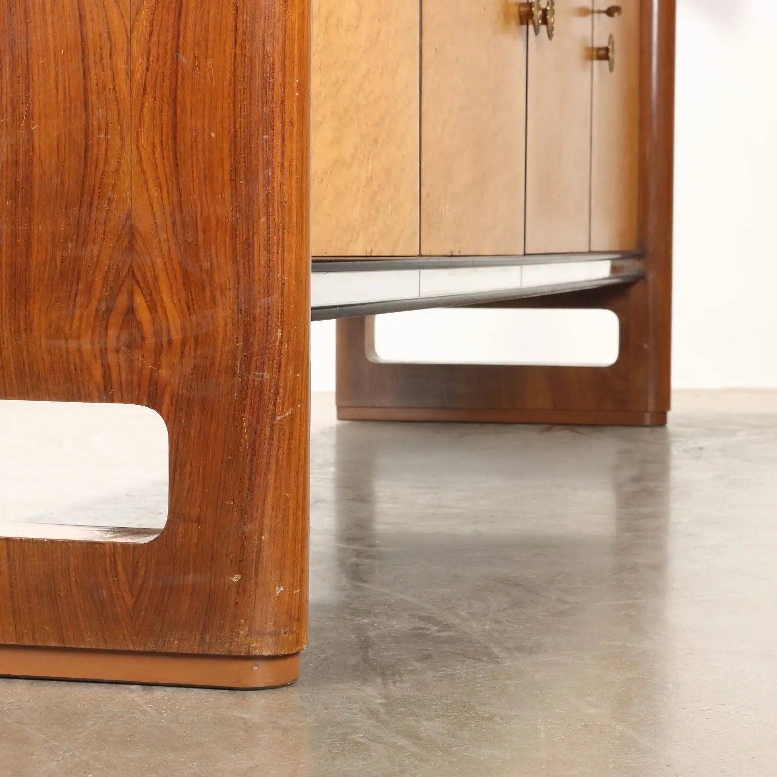 Vintage Cabinet Palazzi dell'Arte Cantù Walnut Veneer Italy 1940s | Modernism | Furnitures